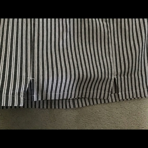 💖Host Pick💖 Hollister striped mini skirt - Picture 3 of 10